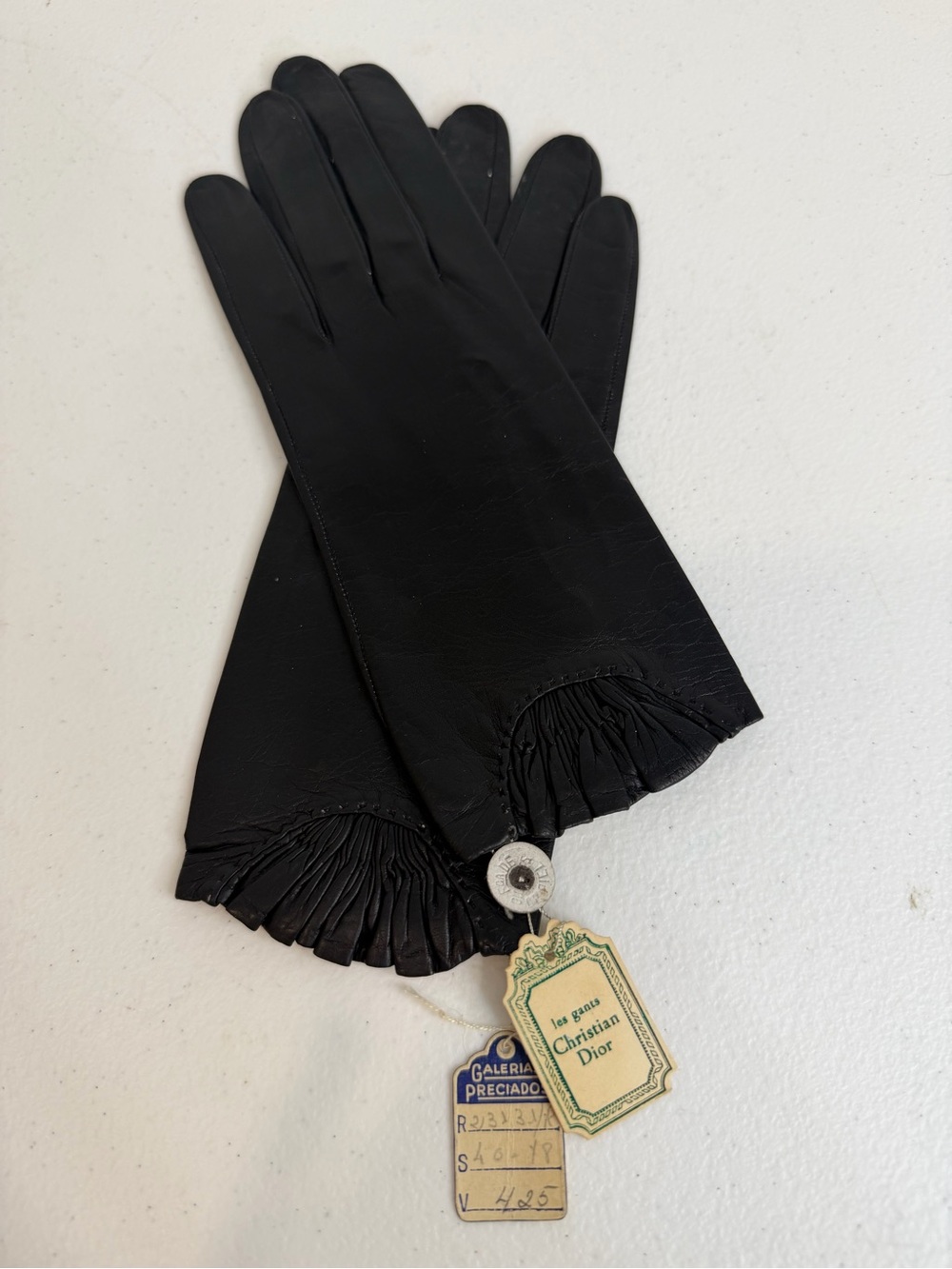 Vintage Christian Dior Black Ruched Cuff Leather Gloves Size 7½